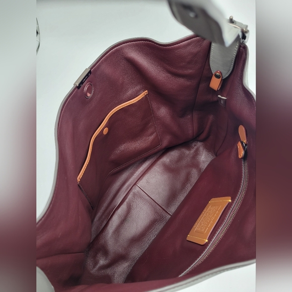 Coach 1941 Bedford Hobo In Heather Grey - Picture 11 of 16